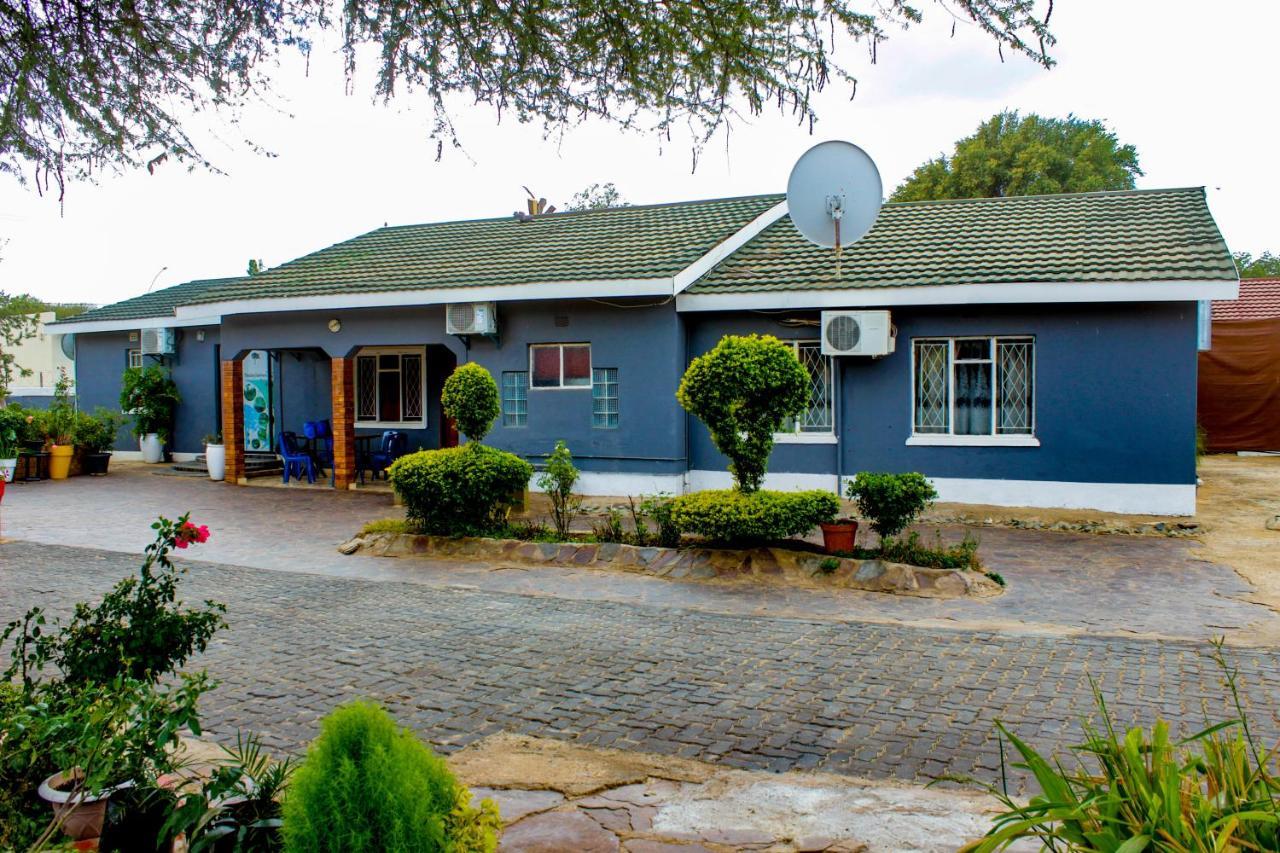 Motseleng Guest House Palapye Buitenkant foto